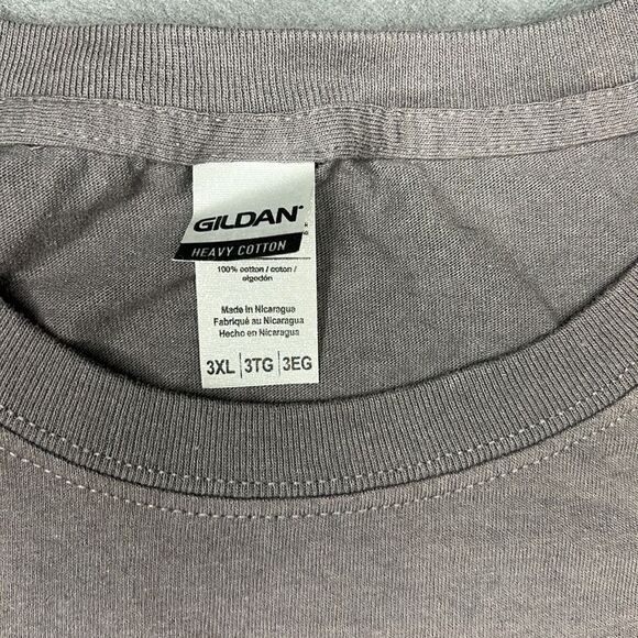 We’re More Than Just Bus Driver Friends…Grey Short Sleeve Graphic Tee Size 3XL - Picture 3 of 3